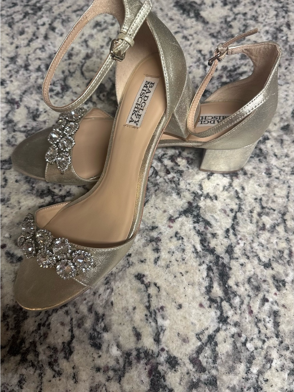 Excellent conditionBadgley Mischka Metallic Gold Crystal-Embellished Block Heels
